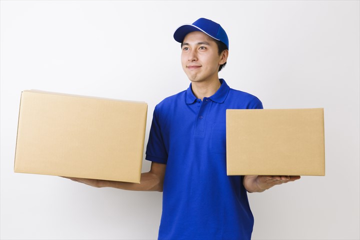 《北名古屋市》週払いOK・4ｔ車でのパンのセンター間配送ドライバー！（日勤・人気のセンター間）