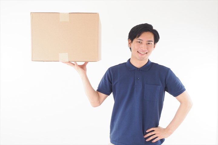 《小美玉市》週払いOK・大型車でのお惣菜やお弁当のセンター間配送ドライバー！（週休2日・資格や経験を活かす）