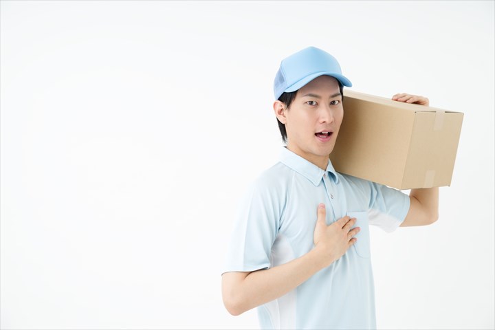 《久世郡久御山町》週払いOK・4ｔ車でのチルド食品の店舗配送ドライバー！（Web面接OK・短時間4:30～9:00）