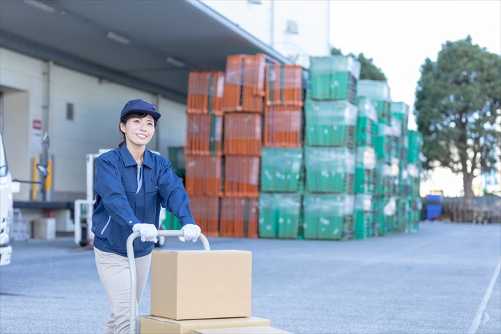 《駿東郡清水町》週払いOK・2ｔ車での企業向け一般貨物の集配ドライバー！（高時給・曜日固定）