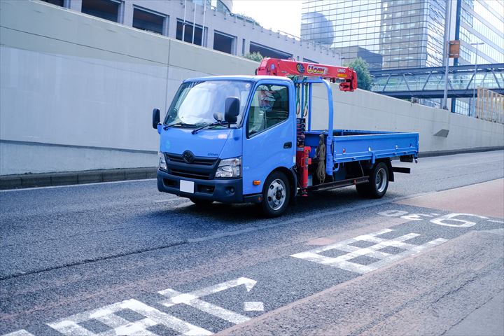 《あま市》週払いOK・2ｔ～4ｔ車での資源物などの回収ドライバー！（高時給・週休2日）