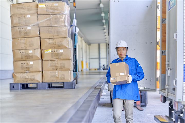 《熊谷市》週払いOK・4ｔ車でのお米の店舗配送ドライバー！（高時給・週3勤務）