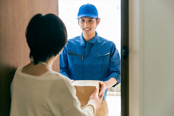 《横浜市都筑区》週払いOK・普通車での個宅配送ドライバー！（Web面接OK・高収入）