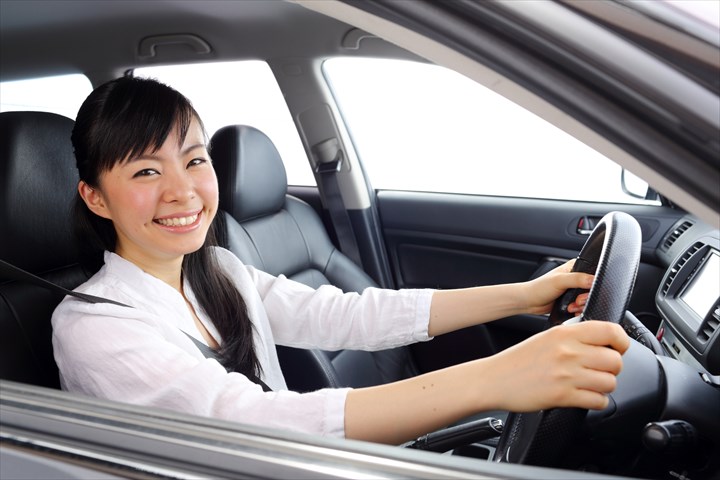 《目黒区》週払いOK・訪問診療クリニックのお医者様と看護師の送迎ドライバー！（高時給・AT限定OK）