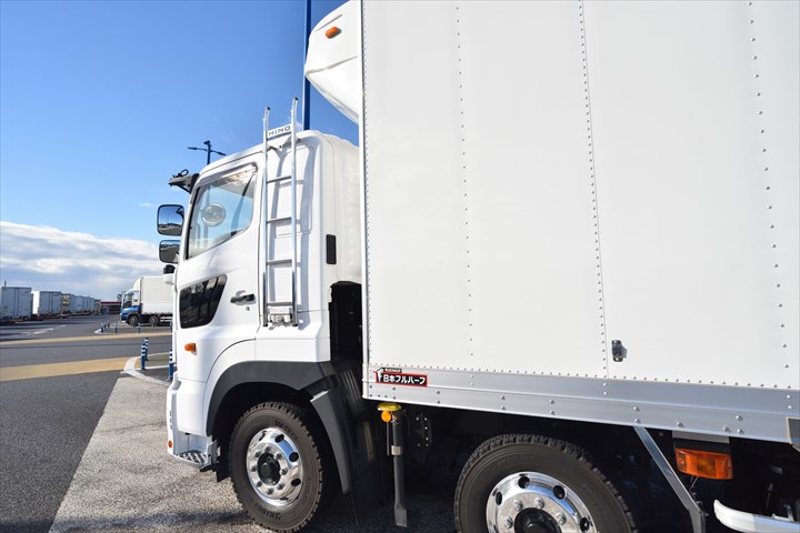 《富士見市》週払いOK・大型車での問屋などへの冷凍食品の配送ドライバー！（Web面接OK・高時給）