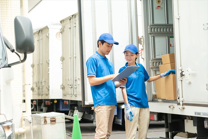 《千葉市花見川区》週払いOK・3ｔ車でのスーパーへの冷凍食品配送ドライバー！（高時給・2023/8月末迄の短期）