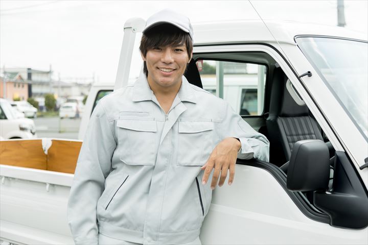 《練馬区》週払いOK・1.5ｔ車での電気機器の配送ドライバー！（高時給・土日祝休み）