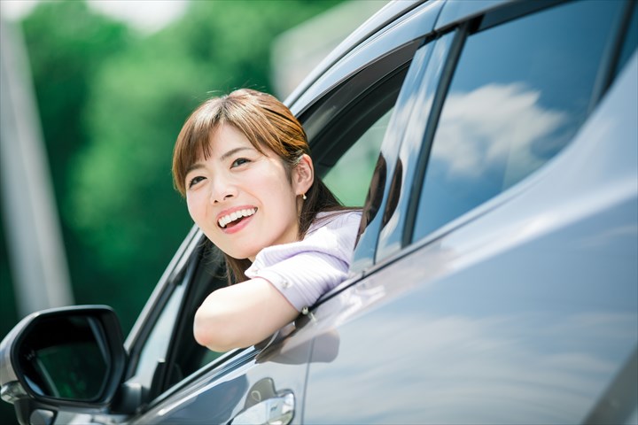 《長岡京市》週払いOK・普通車での施設利用者さんの送迎ドライバー！（Web面接OK・シニア活躍中）