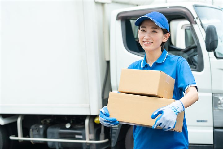 《海老名市》週払いOK・3～4ｔ車での食品の配送ドライバー！（Web面接OK・トラック未経験OK）