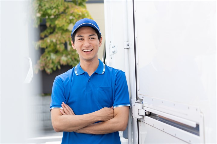 《邑楽郡明和町》週払いOK・3ｔ車での清掃器具・などの店舗や工場への配送ドライバー！（土日休み・日勤）