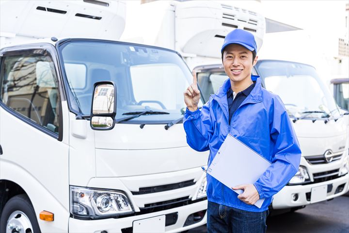 《船橋市》週払いOK・3ｔ車でのコンビニへのチルド品配送ドライバー！（Web面接OK・ルート配送）