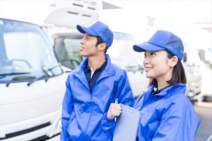 《座間市》週払いOK・3ｔ車でのお弁当やチルド品のコンビニ配送ドライバー！（Web面接OK・業務延長ほぼ無し）