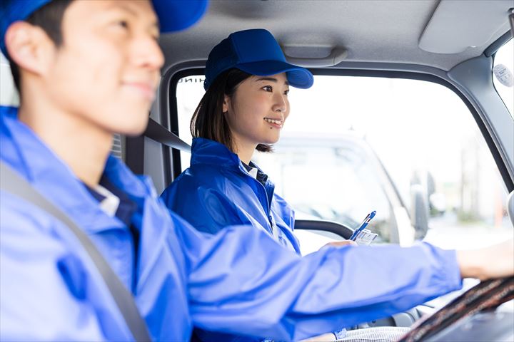 《練馬区》週払いOK・資源ごみの回収助手スタッフ！（未経験歓迎・WワークOK）