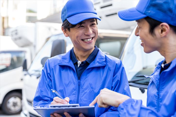 《佐倉市》週払いOK・3ｔ車でのドライ品のコンビニ配送ドライバー！（Web面接OK・高収入）