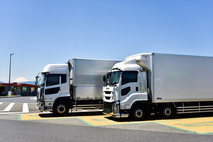 《茨木市》週払いOK・大型車での野菜のセンター間配送ドライバ―！（高時給・週1～3勤務）