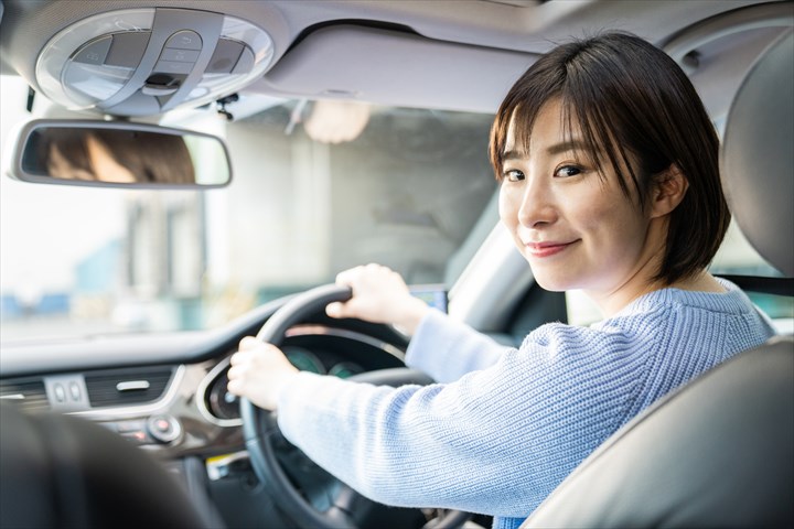 《目黒区》週払いOK・訪問診療クリニックのお医者様と看護師の送迎ドライバー！（高時給・AT限定OK）