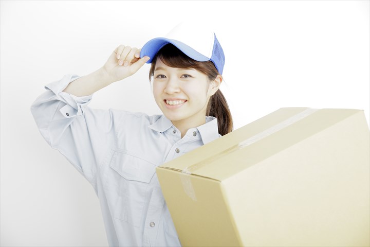 《三田市》週払いOK・4ｔ車でのドラッグストアへのチルド品配送ドライバー！（週休2日・短時間16:00～22:00）