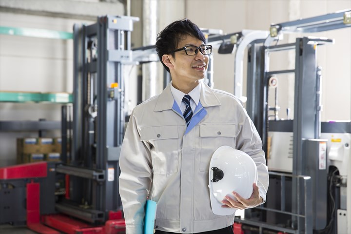 《堺市堺区》週払いOK・リーチフォークを使用した常温倉庫内での入出庫作業スタッフ！（Web面接OK・短時間）