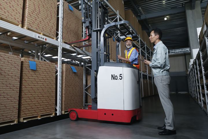 《浦安市》週払いOK・リーチフォークでのチルド、冷凍食品の入荷作業スタッフ！（高時給・週休2日）