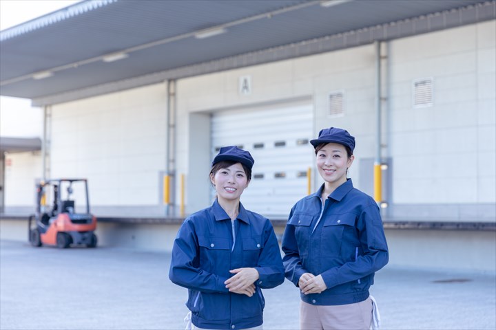 《芳賀郡芳賀町》週払いOK・カウンターフォークでの一般貨物の積み下ろし作業スタッフ！（土日祝休み・日勤）