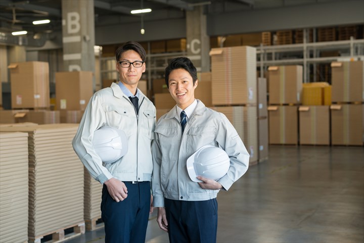 《東大阪市》週払いOK・センター内での検品や仕分け作業スタッフ！（Web面接OK・短時間5:00~10:00）