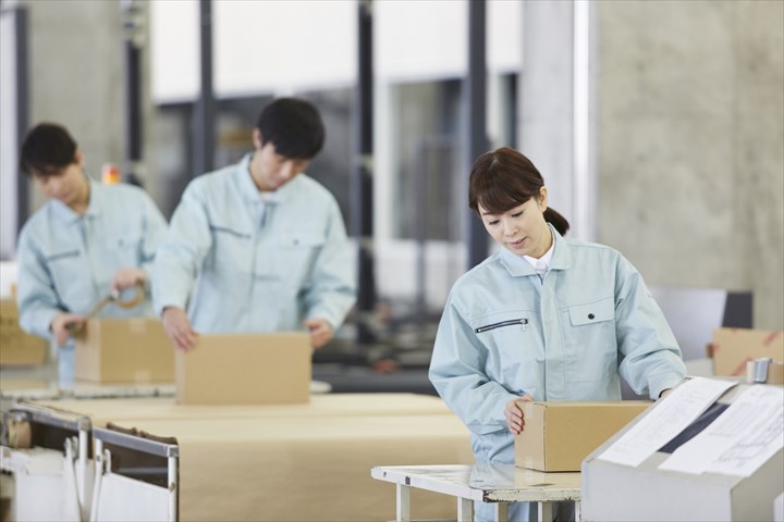 《印西市》週払いOK・倉庫内でのパンやケーキの入出庫作業スタッフ（Web面接OK・週休2日）