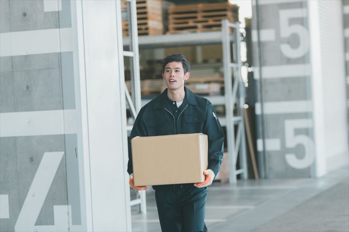 《掛川市》週払いOK・一般貨物の仕分け作業スタッフ！（未経験歓迎・土日祝休み・高時給）