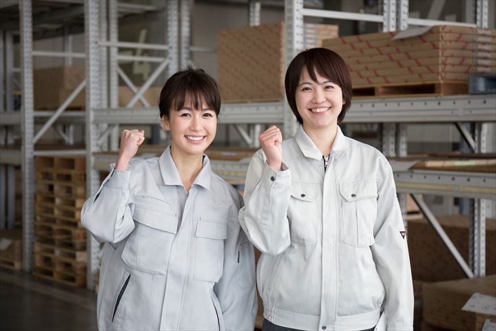 《いなべ市》週払いOK・資格経験一切不要のひな鳥の世話をする農場作業スタッフ！（未経験歓迎・週休2日）