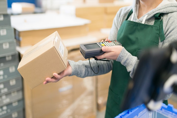 《岡山市東区》週払いOK・倉庫内での荷物の仕分け作業スタッフ！（未経験歓迎・週2～相談可）