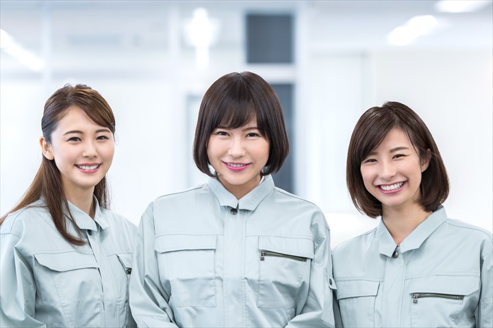 《伊賀市》週払いOK・倉庫内での飲料のピッキングや仕分け作業スタッフ！（未経験OK・日勤）