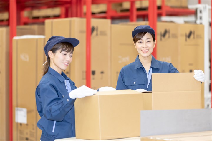 《綴喜郡宇治田原町》週払いOK・金属加工品の製造補助スタッフ！（土日祝休み・未経験歓迎）