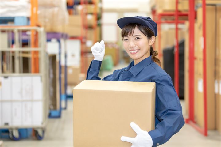 《川崎市高津区》週払いOK・大手ネット通販商品の仕分け作業スタッフ！（未経験歓迎・短時間12:00～15:00）