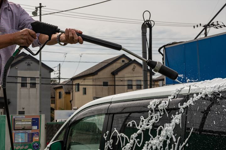 《大阪市西淀川区》週払いOK・トラックの洗車作業スタッフ！（Web面接OK・未経験活躍中）