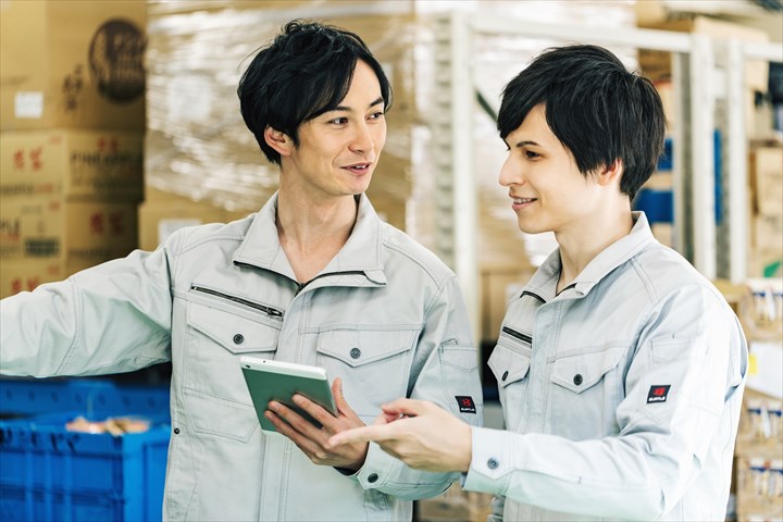 《江東区》週払いOK・倉庫内での青果物の入出庫作業スタッフ！（Web面接OK・高時給）