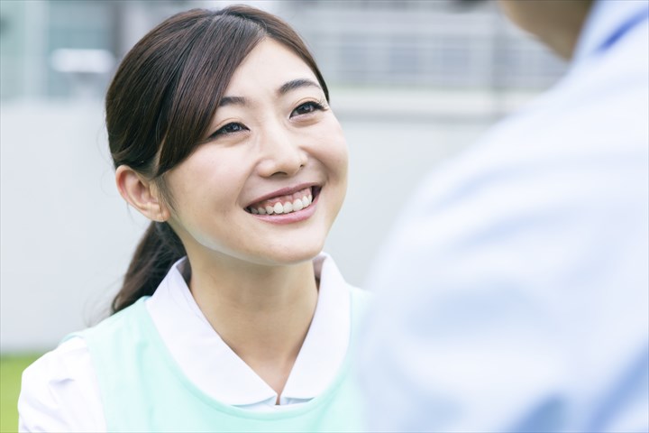 《入間市》週払いOK・リハビリステーションでの介護スタッフ！（週休2日・無資格OK）