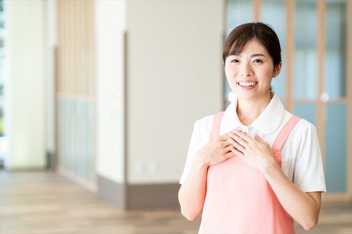 《市川市》週払いOK・ユニット型特別養護老人ホームでの介護スタッフ！（Web面接OK・週休2日）